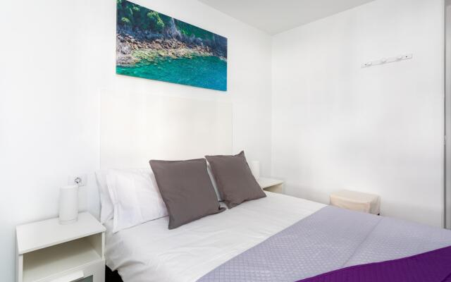 Home2Book Las Américas Bright Apartment