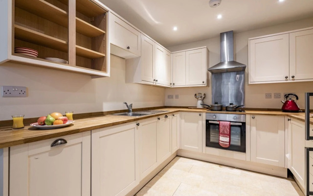 MPL Apartments - Queens Broadway F4