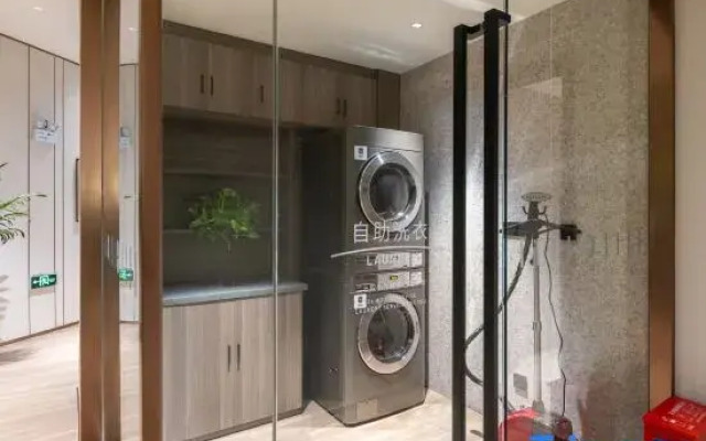 HanTing Hotel (Longxi People's Square)