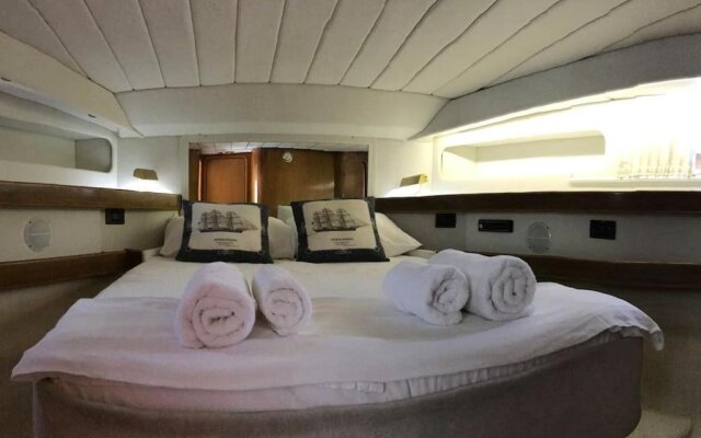 Motor yacht 45', 3 Cabins, 2 WC