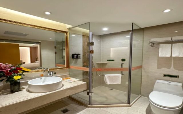 Vienna Hotel (Huizhou Qiuchang Yingbin Road)