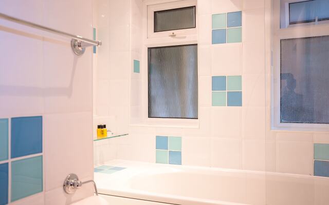 YKP Apartments - Mornington Crescent