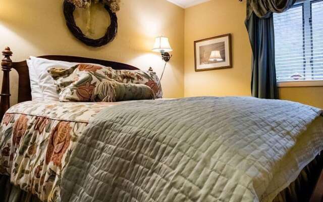 Laurel Grove Inn on the South