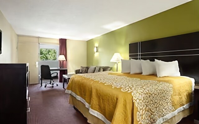 Days Inn by Wyndham Oil City Conference Center