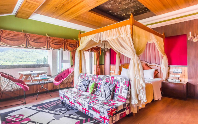 Kenting Maya House B&B