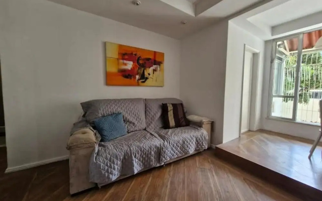 SUH Copacabana 105 Metro Posto 5