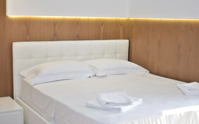 Airen Hotel Velipoje