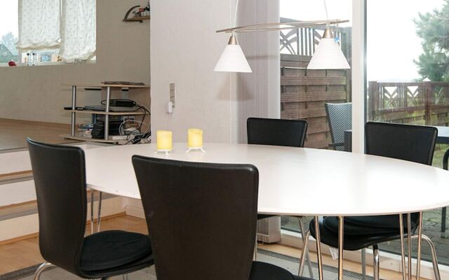 6 Person Holiday Home in Ebeltoft