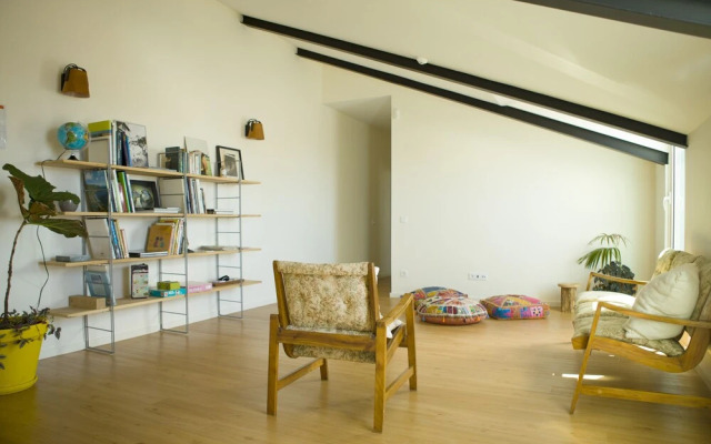 The Holy Cow - Hostel & Suites