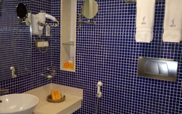 Iris Hotel
