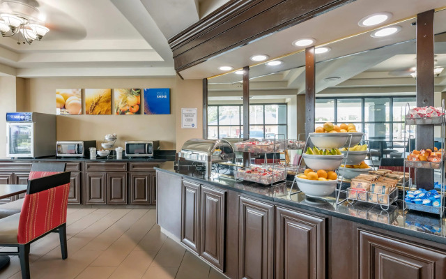 Comfort Suites Baymeadows Near Butler Blvd