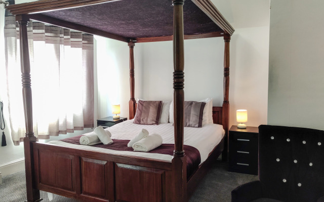 Wentworth House Hotel