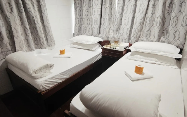 Four Seasons Hostel