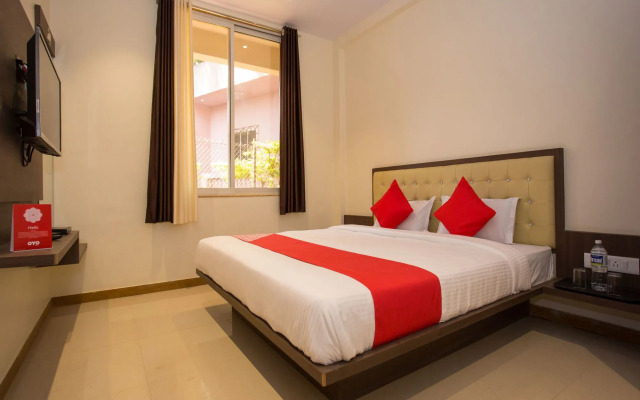 OYO 11483 Hotel Oakwood