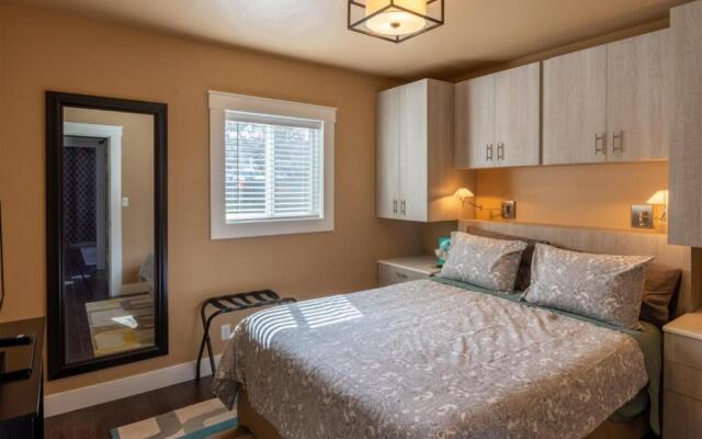 PA The Hidden Chicken