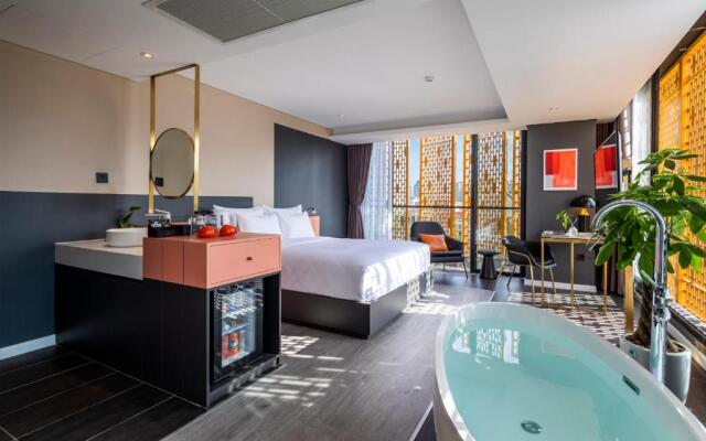 M92 Boutique Da Nang Beach Hotel