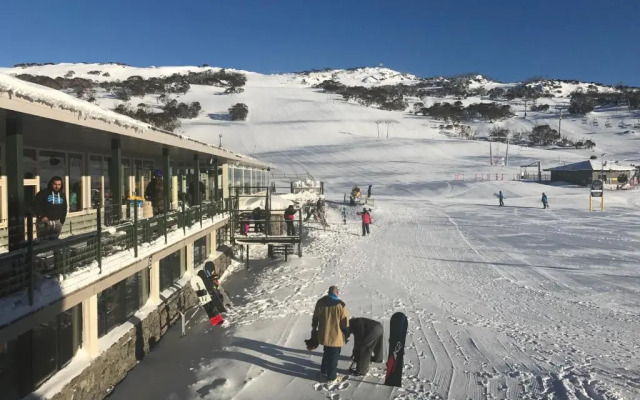 Smiggins Hotel & Chalet Apartments