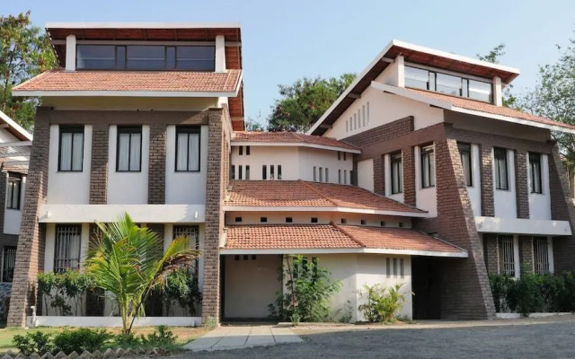 PACE Hotel Arungabad