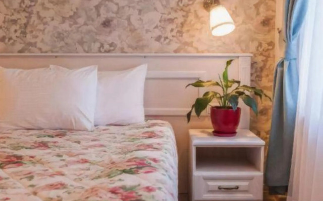 Art Kommunalka Hotel