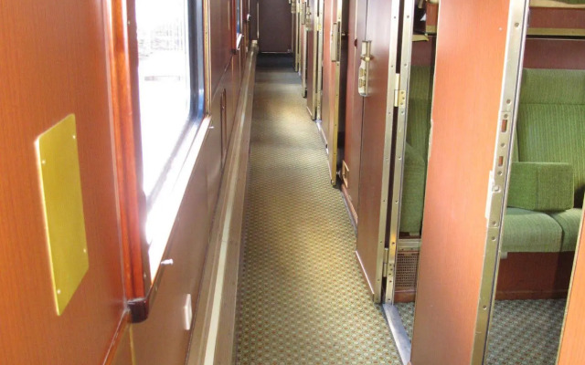 Train Lodge Amsterdam - Hostel