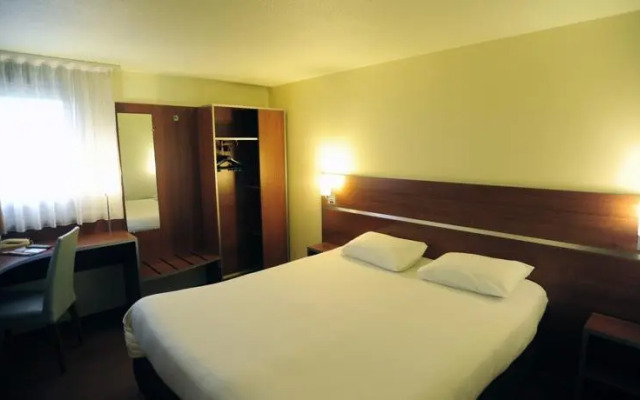 Kyriad Lyon Aéroport Saint Exupéry