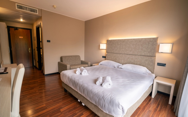 Yachting Hotel Mistral