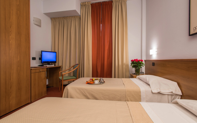 Hotel Lux