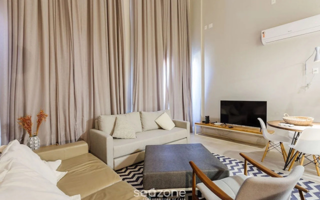 Elus - Building With Rooftop Pool 350m From the Beach!