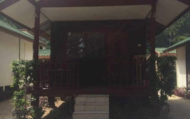 Phi Phi Nice Beach Resort