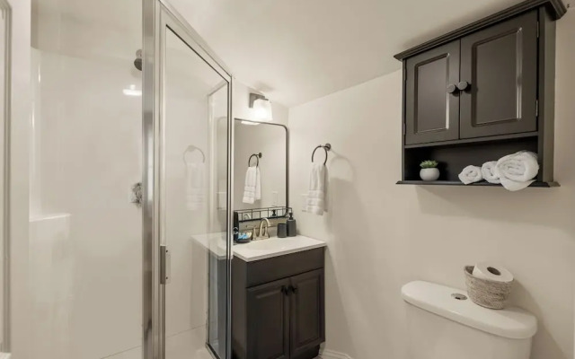 Hygge House Suites