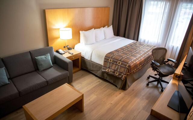iHOTEL & Conference Center Red Deer