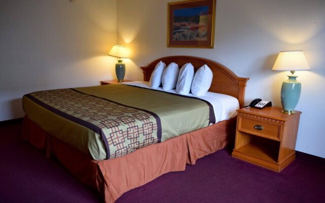 Snelling Motel