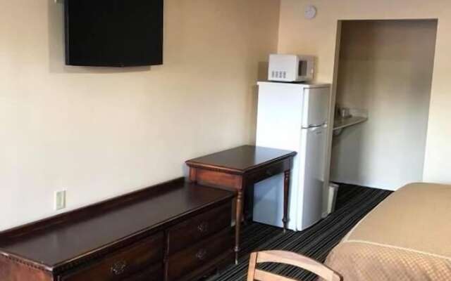 Scottish Inn & Suites