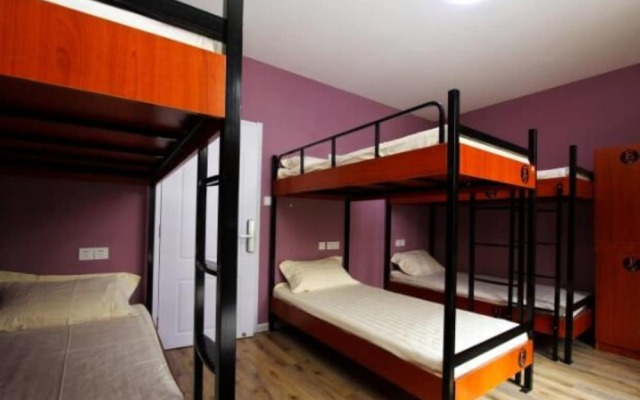 Meet int'l Youth Hostel Zhejiang Rd