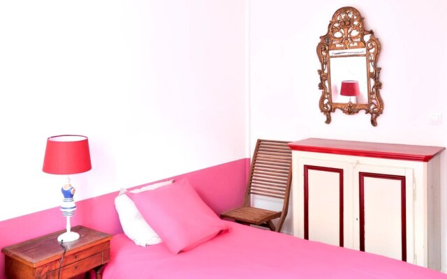 House With 3 Bedrooms in Bayon-sur-gironde, With Pool Access, Enclosed