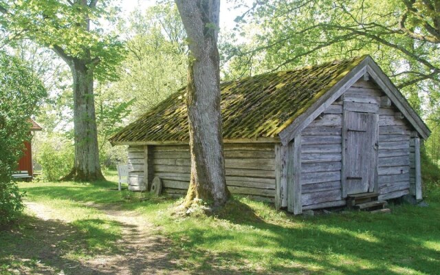 Awesome Home in Brålanda With 1 Bedrooms