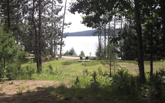 The Lake Of Bays Lodge