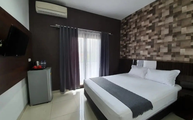 Aira Rooms Anggrek Serat BSD
