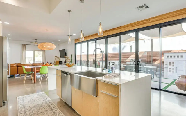 Families Welcome: Phoenix Home w/ Backyard Oasis