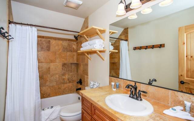 Stellar Lodge-1868 by Big Bear Vacations