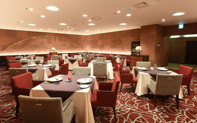 Fukuyama New Castle Hotel