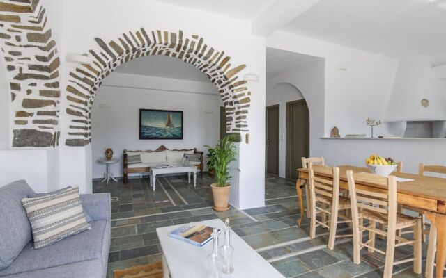 Anthemion Paros Villas & Suites