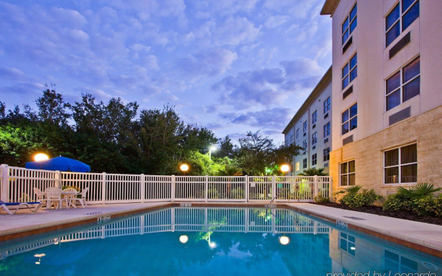 Holiday Inn Express Suites Plant City by IHG