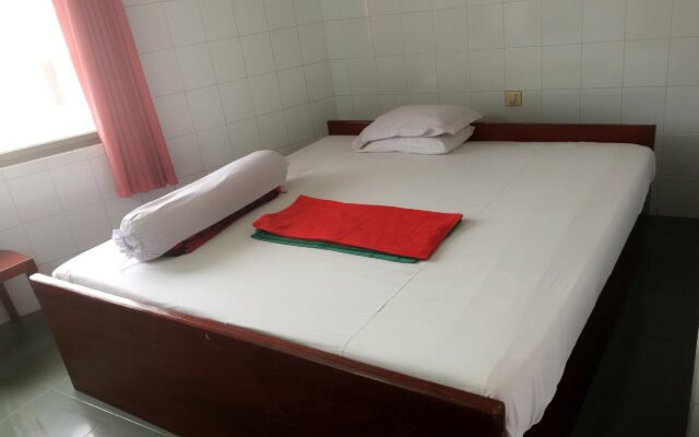 Chhaya Hotel