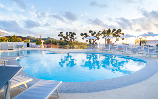 Relais Freedom Club