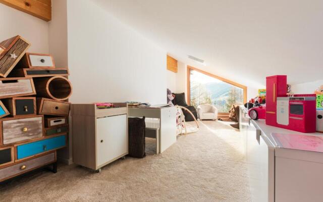 Designferienhaus Luxus Bergchalet XXL Ski In-Out Snow Space Wagrain Flachau