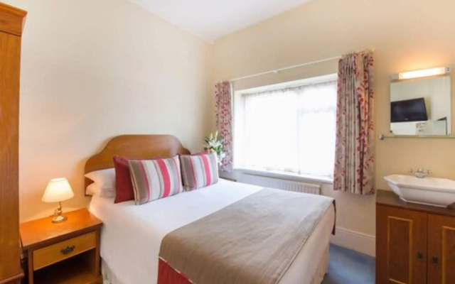 Moorhill House Bed & Breakfast