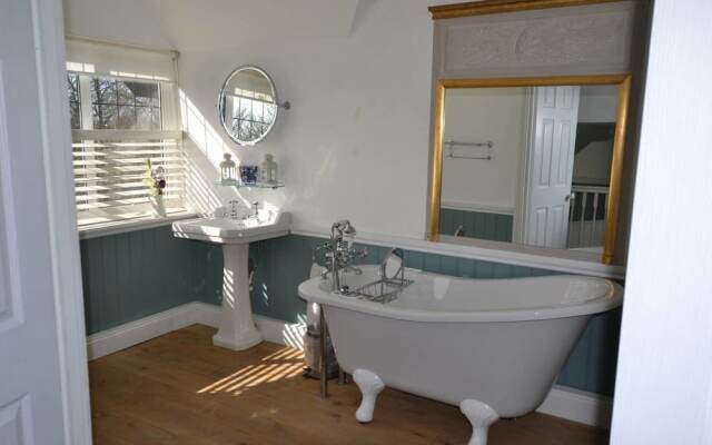 The Penthouse, Essex