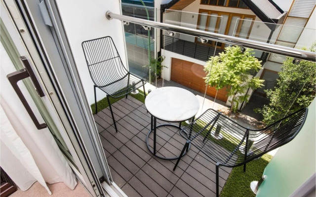 Boho Room in the City With Remarkable Rooftop