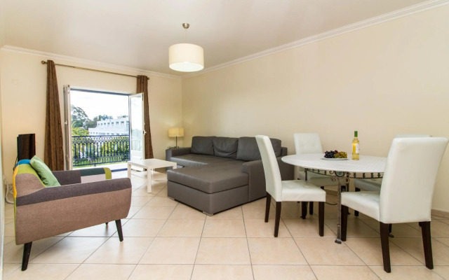 Oura Sunrise II Apartment by Stay-ici, Algarve Holiday Rental